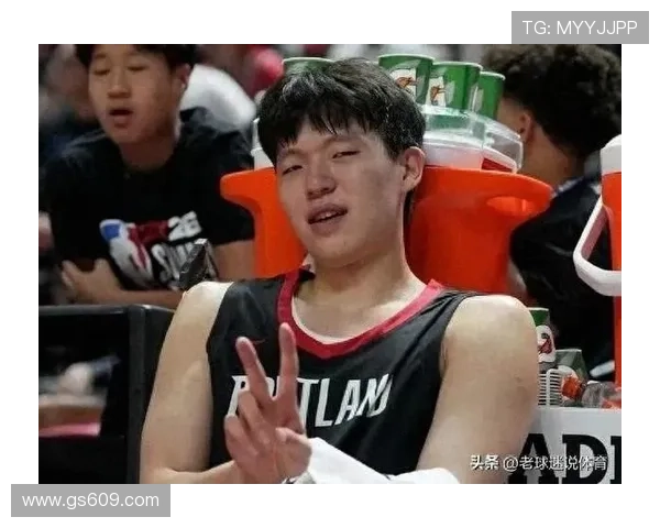 杨瀚森三分球初投命中后勇敢出手但命中率仍需提升