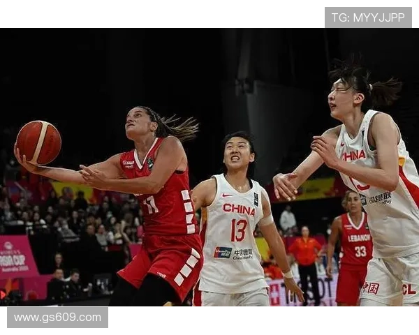 女篮球员在NCAAD1比赛中创纪录单场44分9板16抢断展现惊人实力